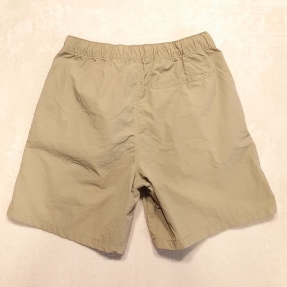 Old Navy Mens Tech Hybrid Cargo Shorts Med. Green 7-inch inseam Birch Leaf Nylon - Picture 2 of 10